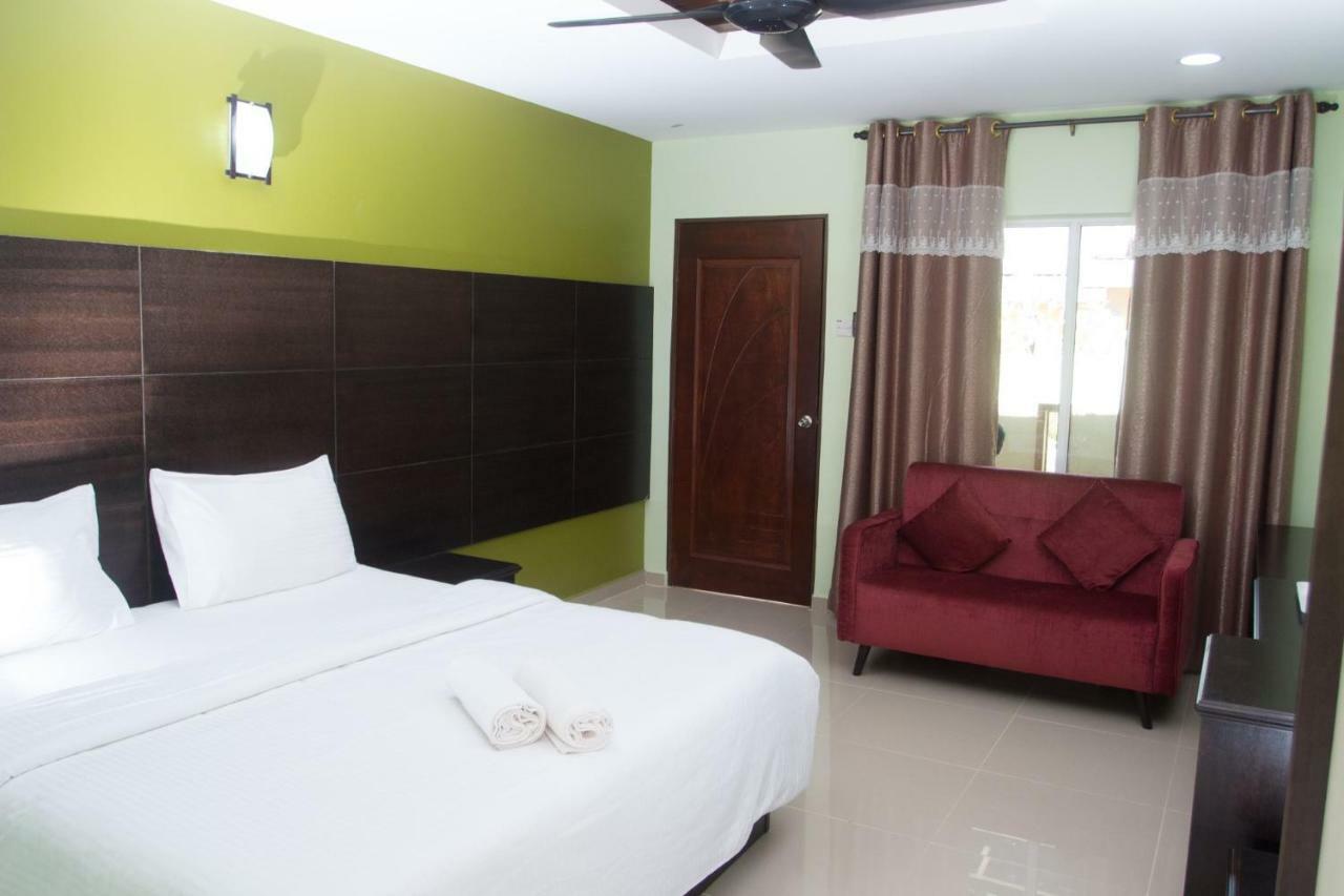 Chuu Pun Village Resort Пантай Ченанг Екстериор снимка